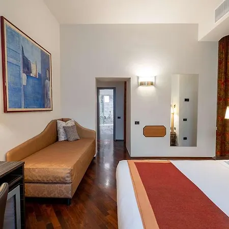 Regina 4* Mediolan